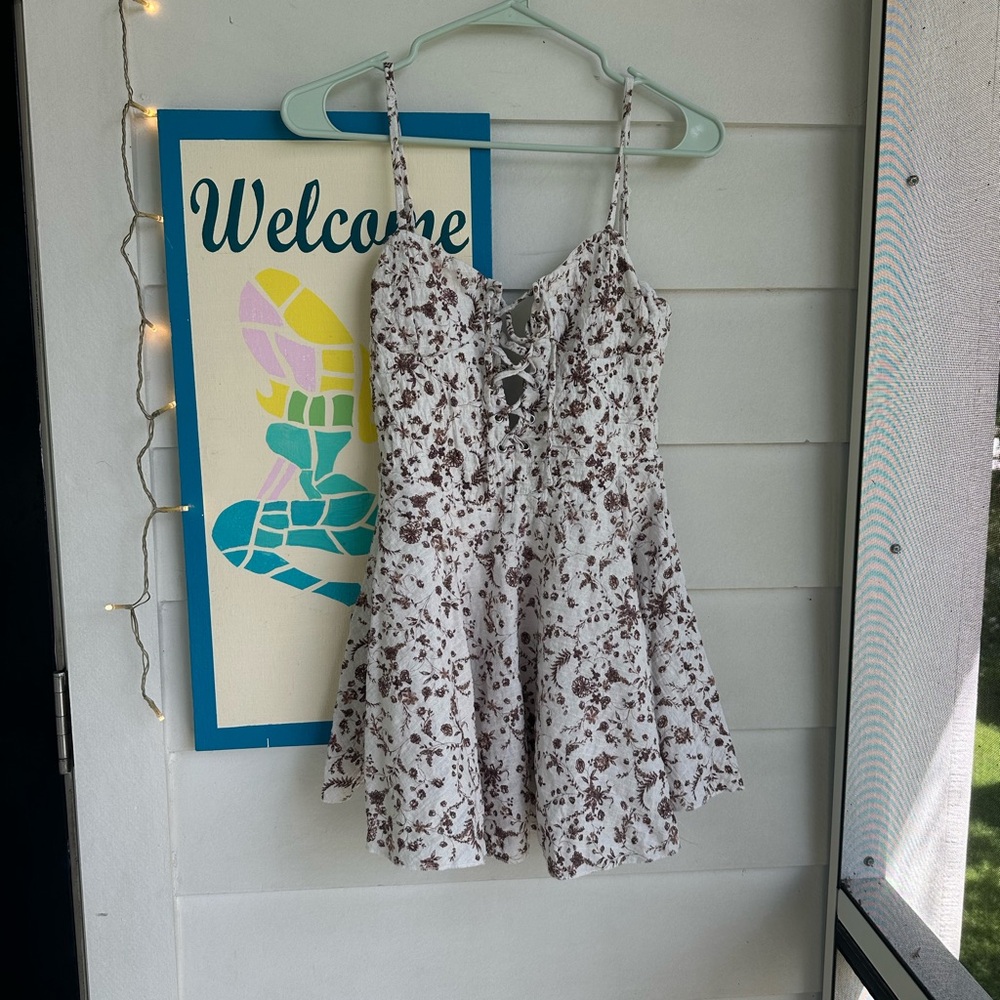 Tilly's Floral Lace-Up Mini Dress - White and Brown